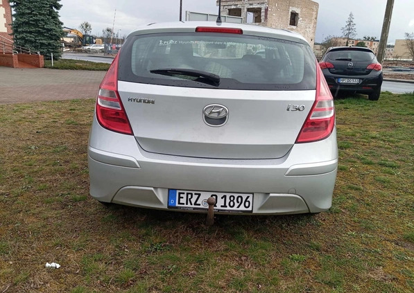 Hyundai I30 cena 18590 przebieg: 199999, rok produkcji 2011 z Oborniki małe 79